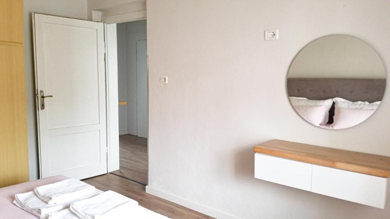 Spacious And Cozy Apartment - Ajia Apartment Τίρανα Εξωτερικό φωτογραφία