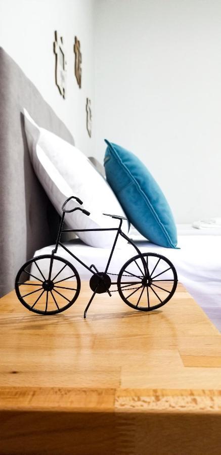 Spacious And Cozy Apartment - Ajia Apartment Τίρανα Εξωτερικό φωτογραφία