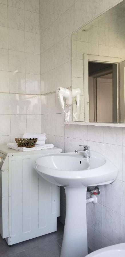 Spacious And Cozy Apartment - Ajia Apartment Τίρανα Εξωτερικό φωτογραφία
