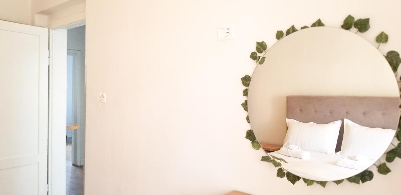 Spacious And Cozy Apartment - Ajia Apartment Τίρανα Εξωτερικό φωτογραφία