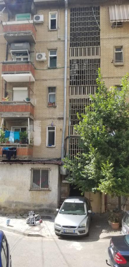 Spacious And Cozy Apartment - Ajia Apartment Τίρανα Εξωτερικό φωτογραφία